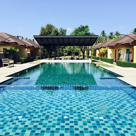 Green Adamas Resort Chumphon Esterno foto