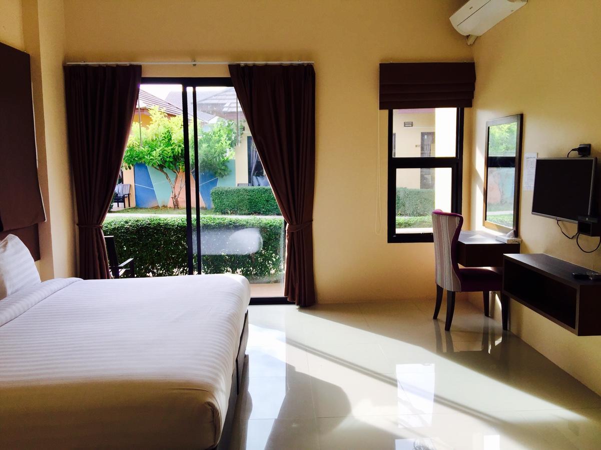 Green Adamas Resort Chumphon Esterno foto