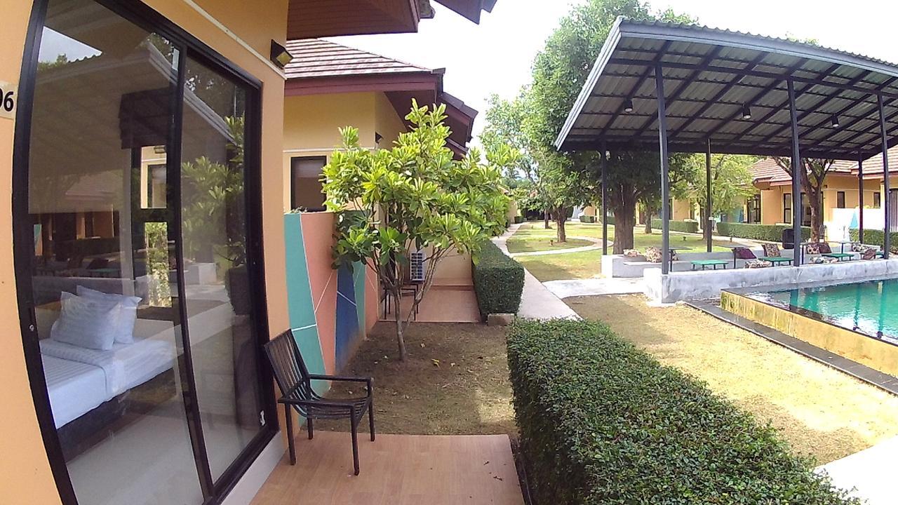 Green Adamas Resort Chumphon Esterno foto