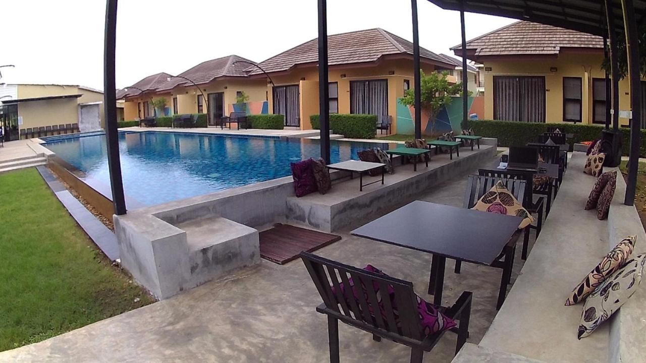 Green Adamas Resort Chumphon Esterno foto